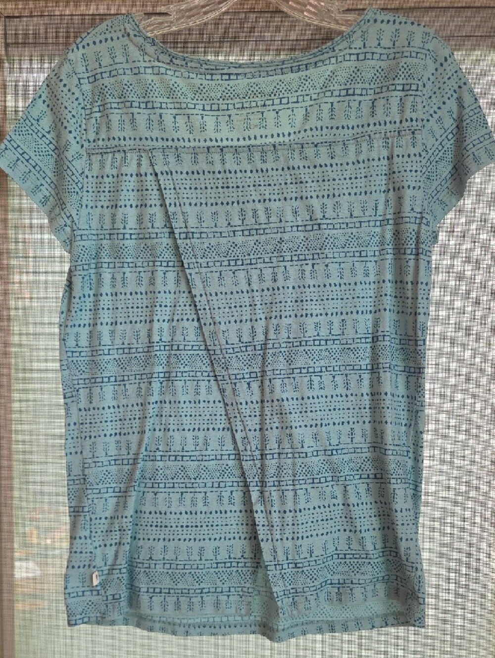 Toad&Co Light Blue Scoop Neck Short Sleeve Tee with Navy Geometric Print - Picture 4 of 6